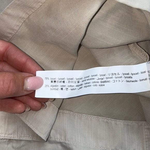 Bershka Men's Button down Beige Short Sleeve Shirt XL NWT - Picture 7 of 7